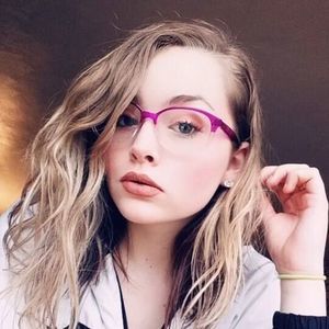 Meet your Posher, Haley